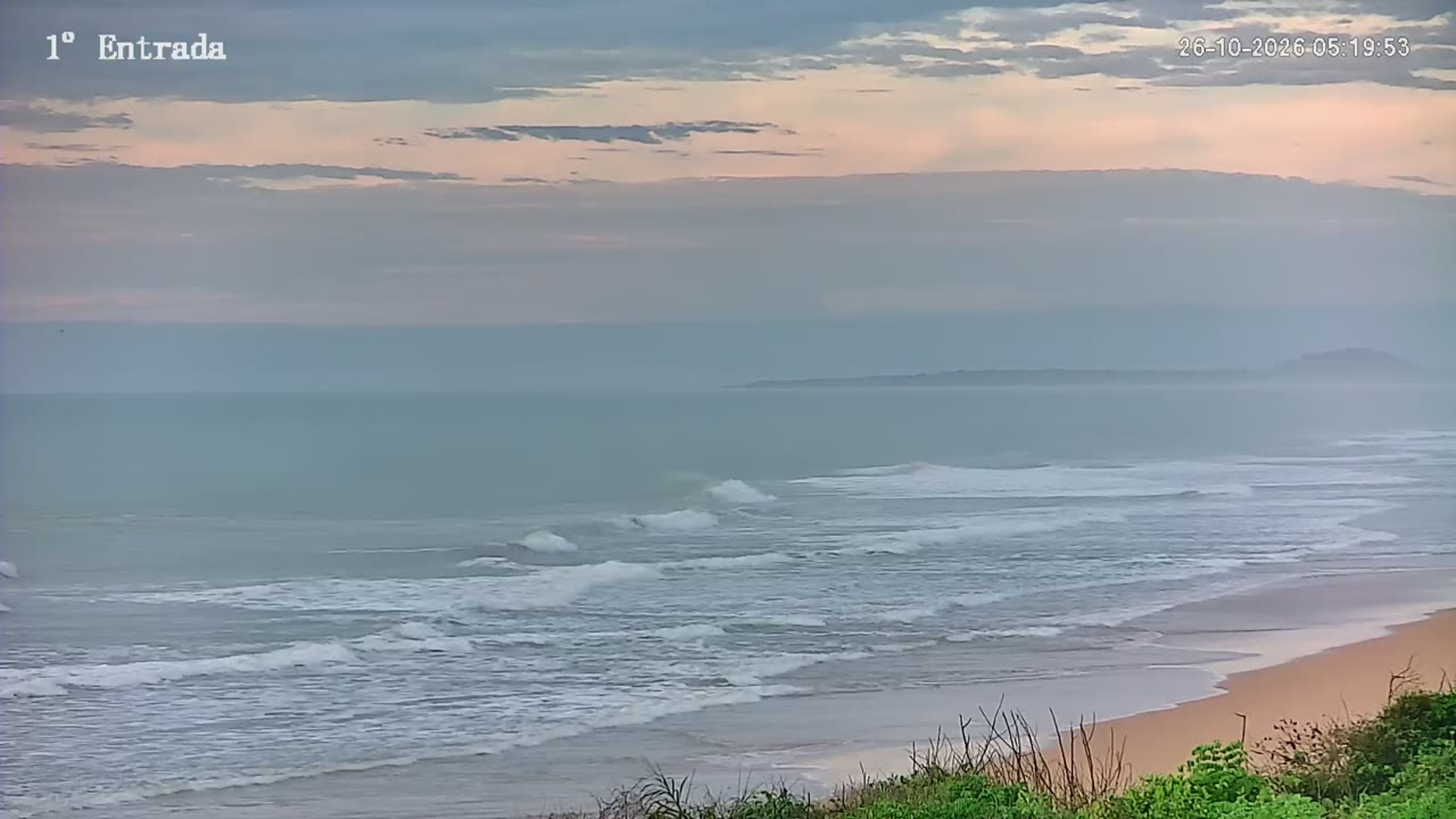 1ª Entrada, Praia do Ulé, hoje no nascer do sol